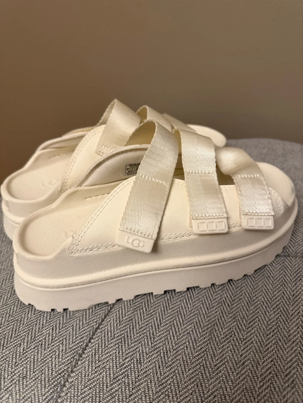 UGG platform slide